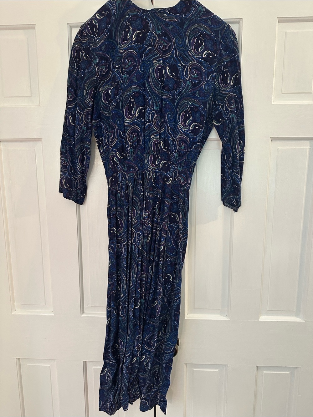 Vintage 1980s Karin Steven’s Women's Navy Paisley Long Sleeve Maxi Dress
